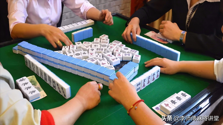 摘要：打麻将是中国传统游戏，大家乐在其中