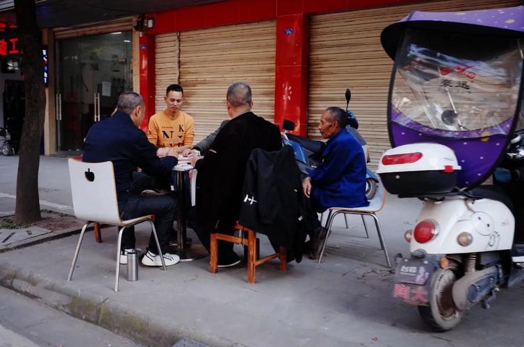 摘要：简阳是四川省简阳市的省会，在当地麻将也是一种流行的游戏，这里就来介绍一下简阳怎么打麻将
