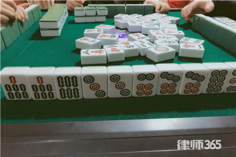 摘要：在稷山县，打麻将是一种普遍流行的休闲活动