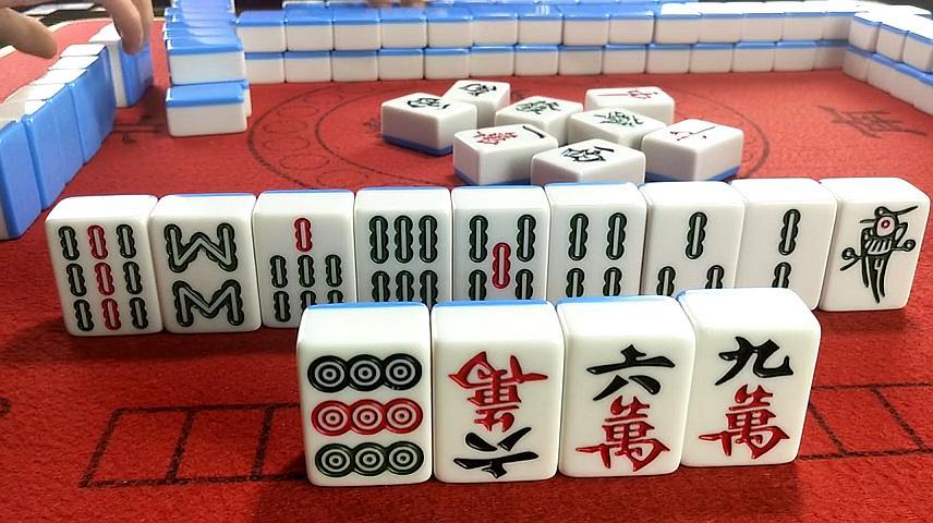 麻将是一种有趣的桌面游戏它的发源地在中国最早流传至于19世纪末到20世纪初